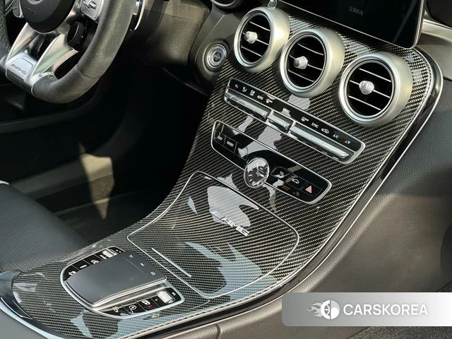 Mercedes-Benz AMG C-Class 2021 Белый из Китая