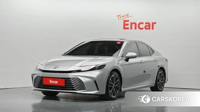 Toyota Camry (XV80) 2024 Серебряный из Кореи
