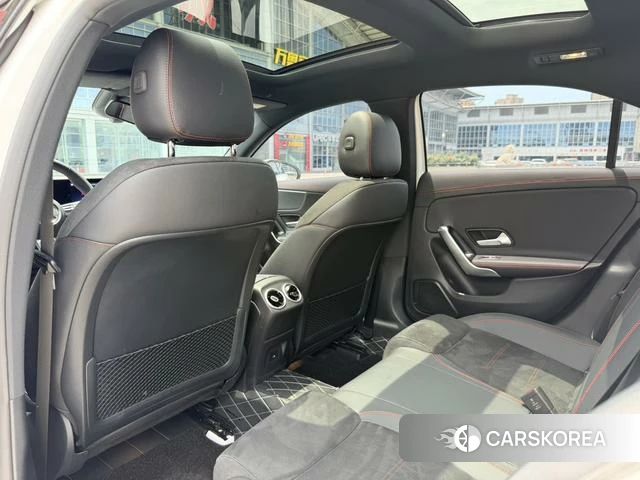 Mercedes-Benz A-Class 2025 Белый из Китая