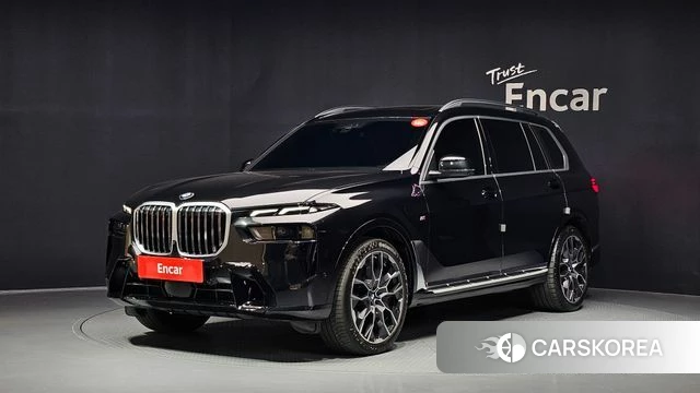 BMW X7 (G07) 2024 Черный из Кореи