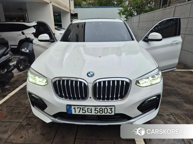 BMW X4 (G02) 2021 Белый из Кореи