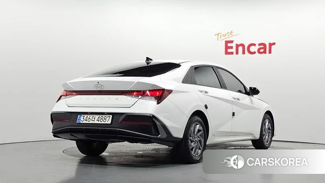 Hyundai The New Avante (CN7) 2023 Белый из Кореи