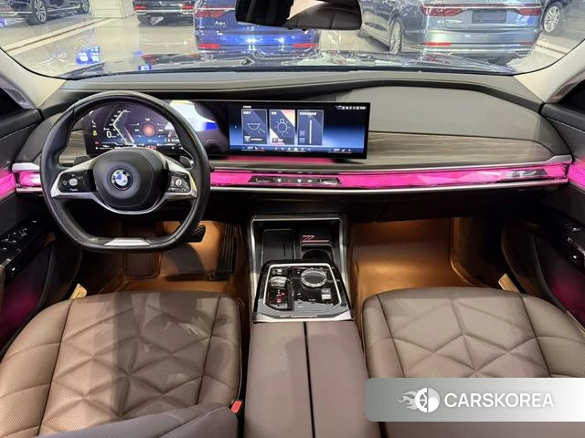 BMW 7 series 2024 Черный из Китая
