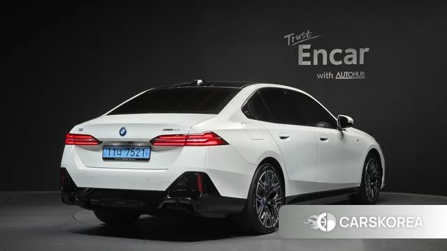 BMW i5 (G60) 2025 Белый из Кореи, фото 2