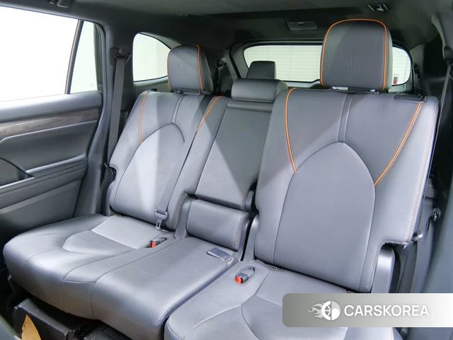 Toyota Crown 2025 Черный из Китая