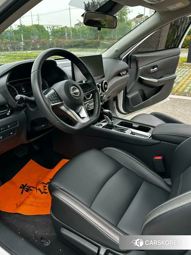 Nissan Sylphy 2024 Белый из Китая