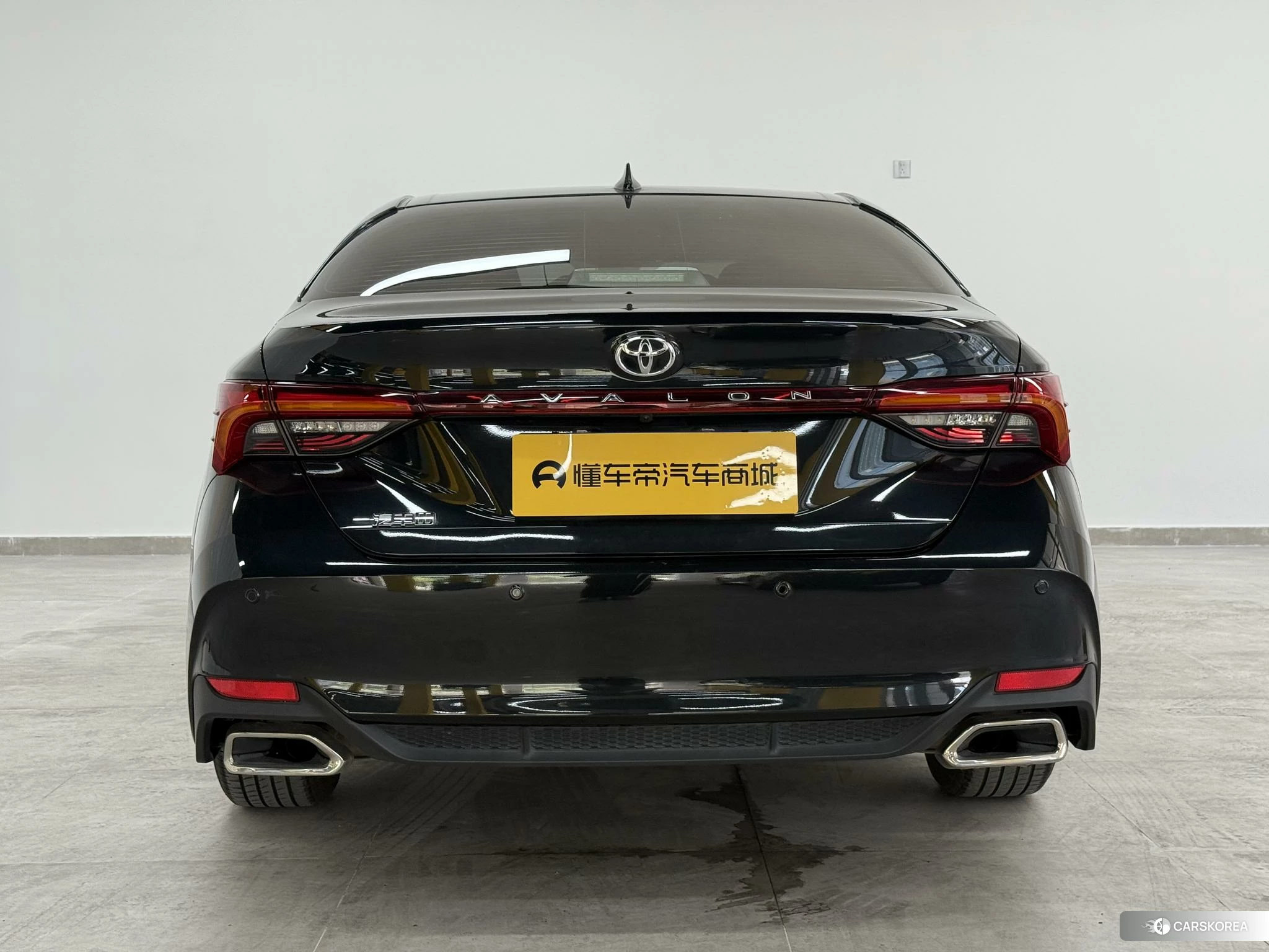 Toyota Avalon 2022 Черный из Китая