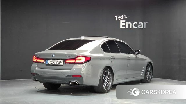 BMW 5 Series (G30) 2021 Серый из Кореи