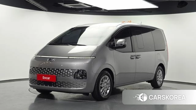 Hyundai Staria 2021 Серебряный из Кореи