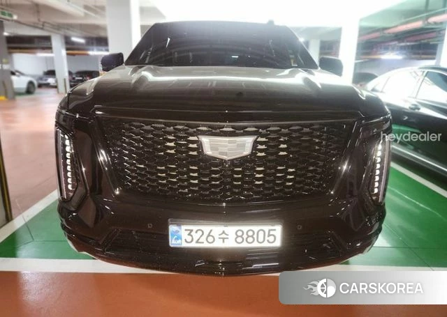 Cadillac Escalade 5th Generation 2025 Черный из Кореи