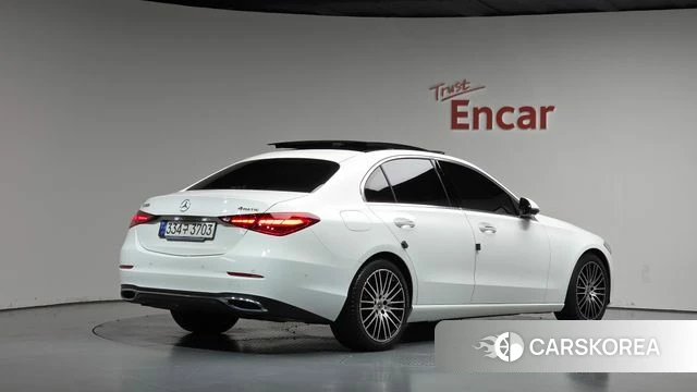 Mercedes-Benz C-Class W206 2024 Белый из Кореи
