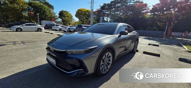 Toyota Crown Crossover 2025 Серебристо-серый из Кореи
