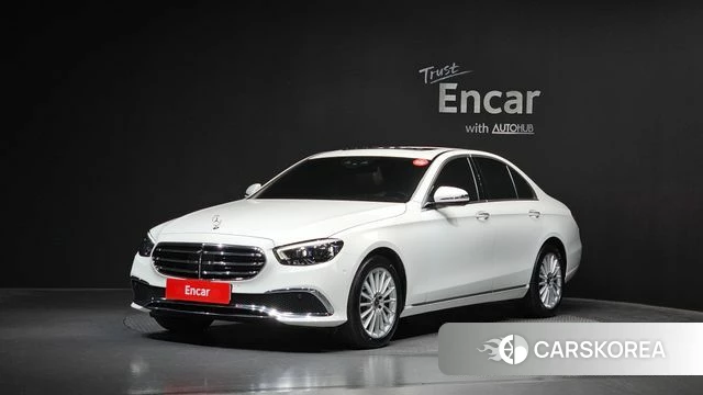 Mercedes-Benz E-Class W213 2021 Белый из Кореи