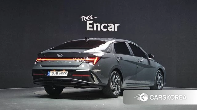Hyundai The New Avante (CN7) 2023 Серебристо-серый из Кореи