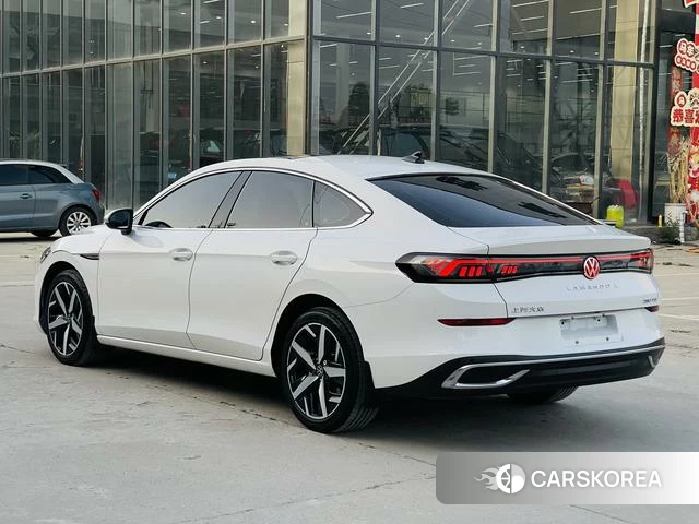Volkswagen Lamando 2023 Белый из Китая