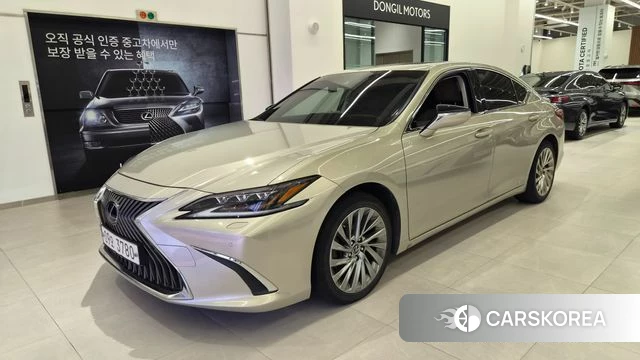 Lexus ES300h 7th generation 2019 Песочный из Кореи