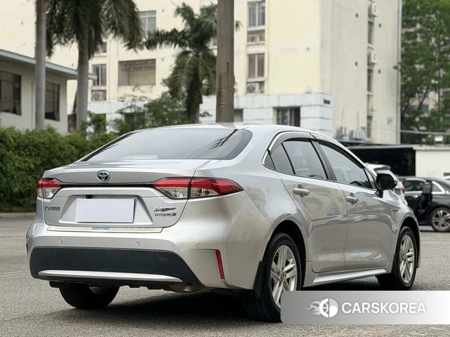 Toyota Levin 2021 Серебристо-серый из Китая