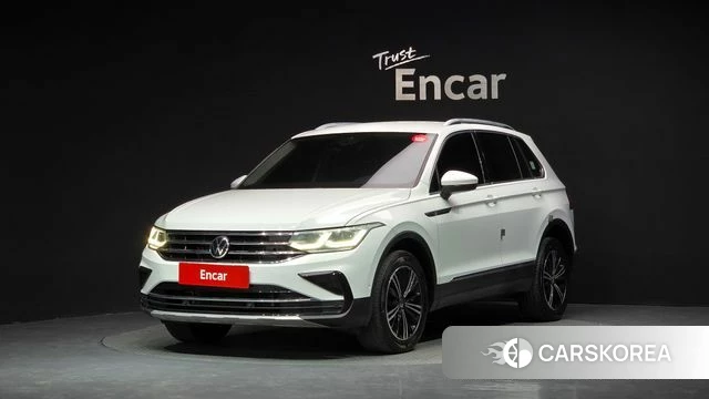 Volkswagen Tiguan second Generation 2022 Белый из Кореи