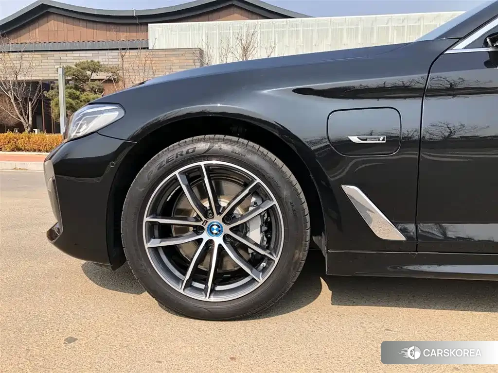 BMW 5 series 2024 Черный из Китая