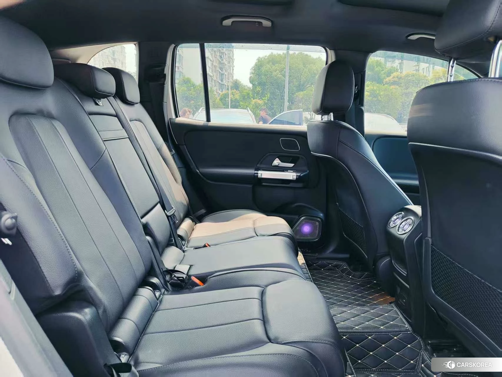 Mercedes-Benz GLB 2022 Белый из Китая