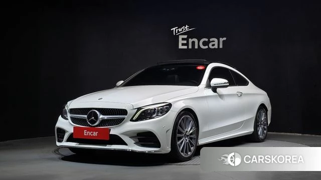 Mercedes-Benz C-Class W205 2023 Белый из Кореи