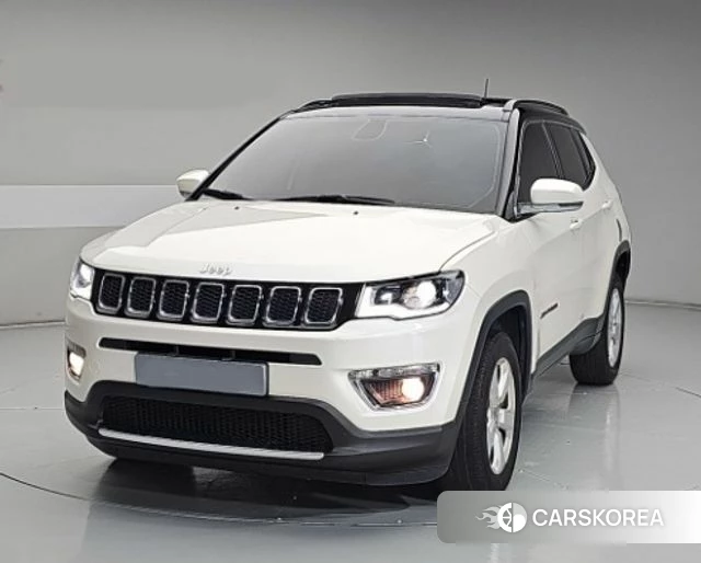 Jeep Compass 2nd Generation 2019 Белый из Кореи