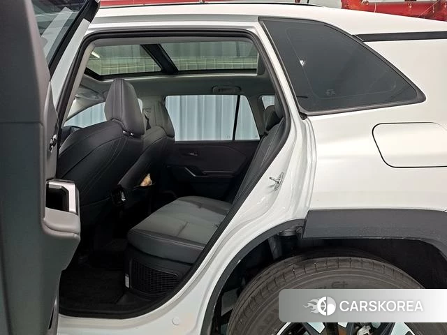 Toyota Wildlander 2026 Белый из Китая