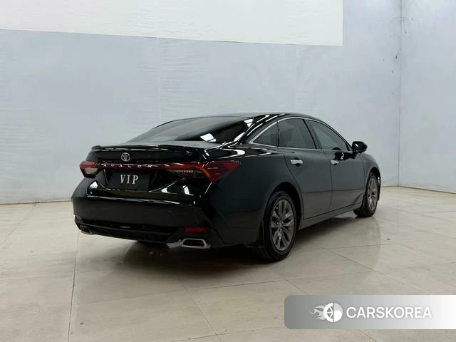 Toyota Avalon 2021 Черный из Китая
