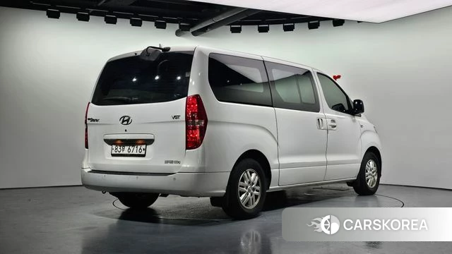 Hyundai The New Grand Starex 2019 Белый из Кореи