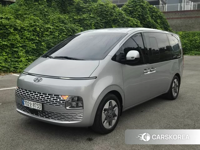Hyundai Staria 2025 Серебристо-серый из Кореи