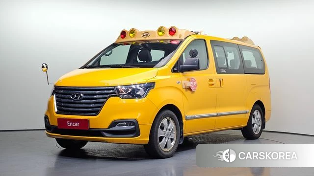 Hyundai The New Grand Starex 2019 Желтый из Кореи