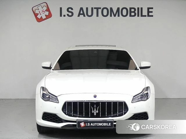 Maserati Quattroporte 2019 Белый из Кореи