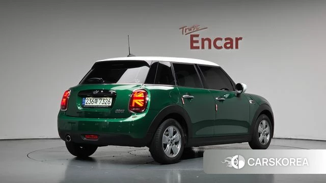 Mini Cooper 2021 Зеленый из Кореи
