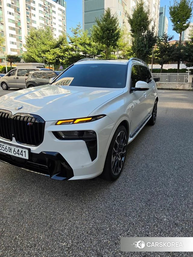 BMW X7 (G07) 2023 Белый из Кореи