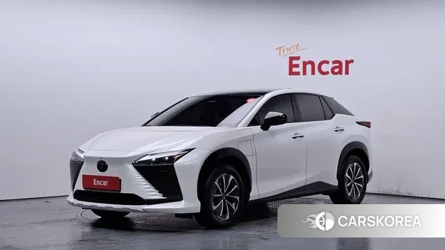 Lexus RZ450e 2023 Белый из Кореи