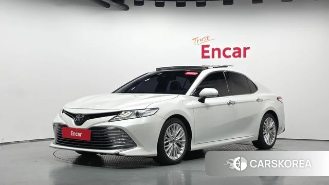 Toyota Camry (XV70) 2019 Белый из Кореи, фото 2