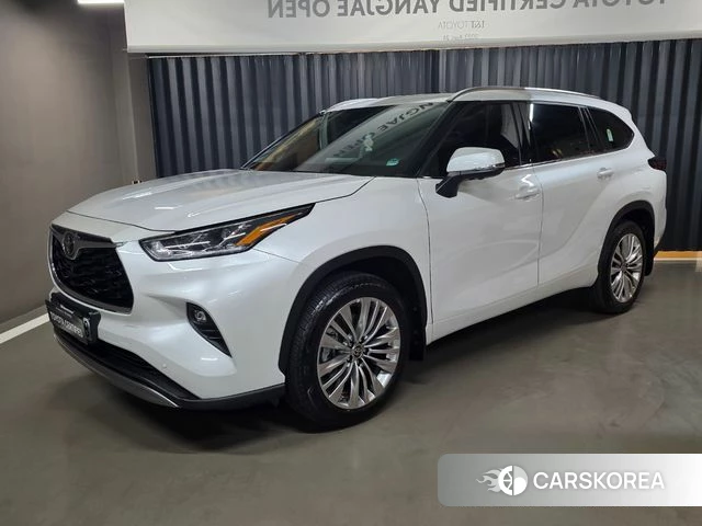 Toyota Highlander 4th Generation 2025 Белый из Кореи