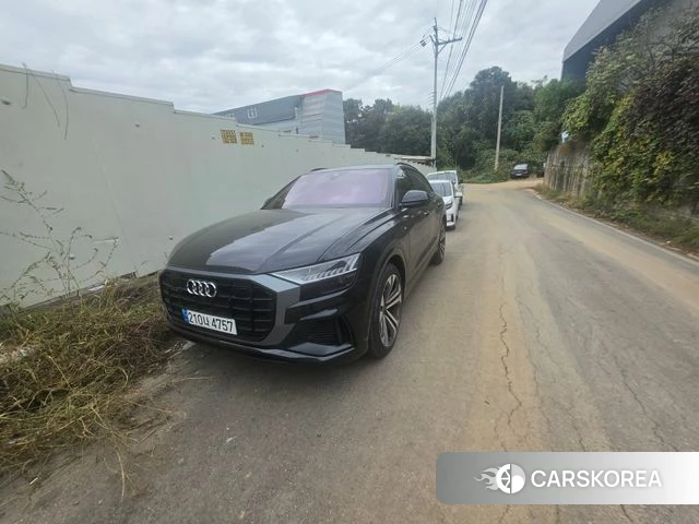 Audi Q8 (4M) 2022 Черный из Кореи