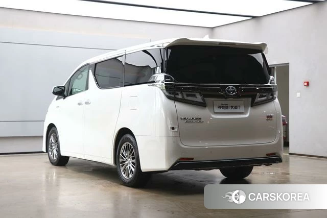 Toyota Vellfire 2021 Белый из Китая