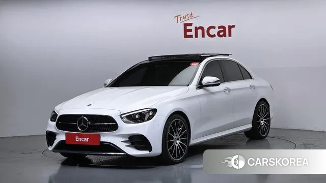 Mercedes-Benz E-Class W213 2021 Белый из Кореи