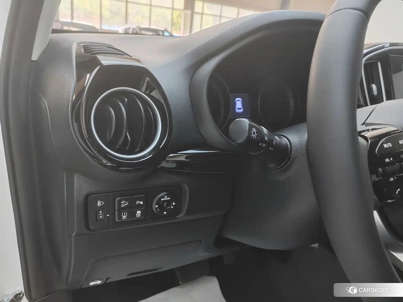 Kia KX1 2023 Белый из Китая