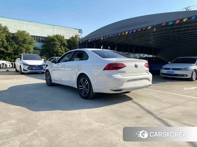 Volkswagen Lamando 2021 Белый из Китая