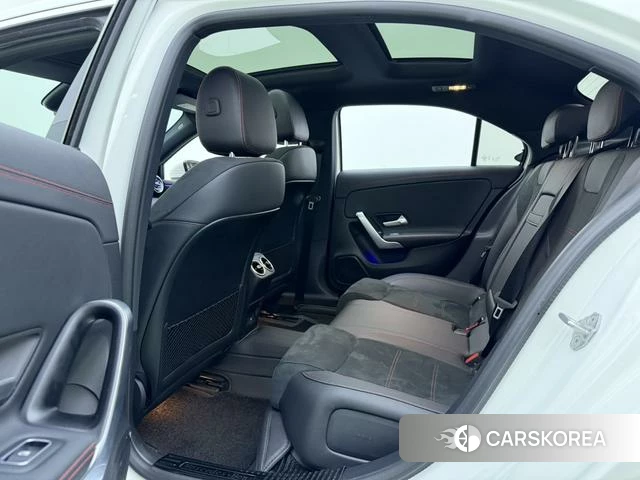 Mercedes-Benz A-Class 2023 Белый из Китая