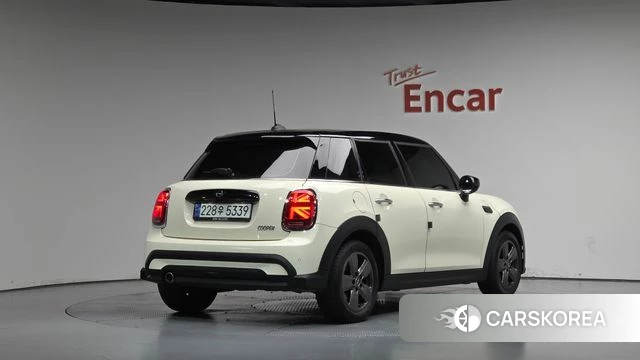 Mini Cooper 2022 Жемчужный цвет из Кореи