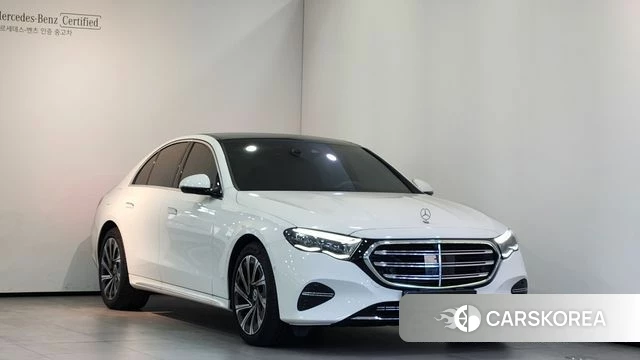 Mercedes-Benz E-Class W214 2026 Белый из Кореи