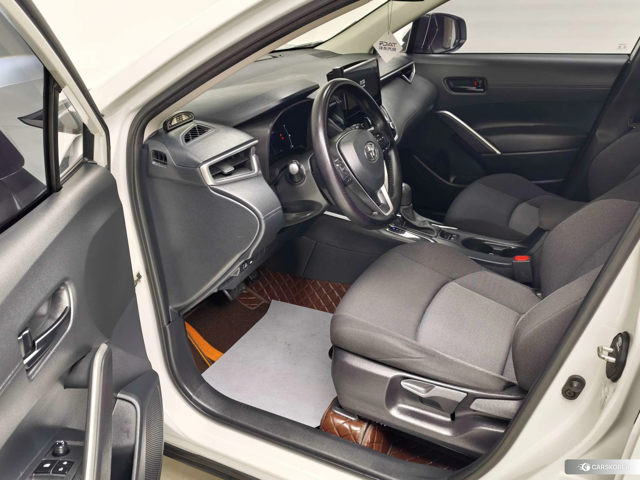 Toyota Frontlander 2023 Белый из Китая