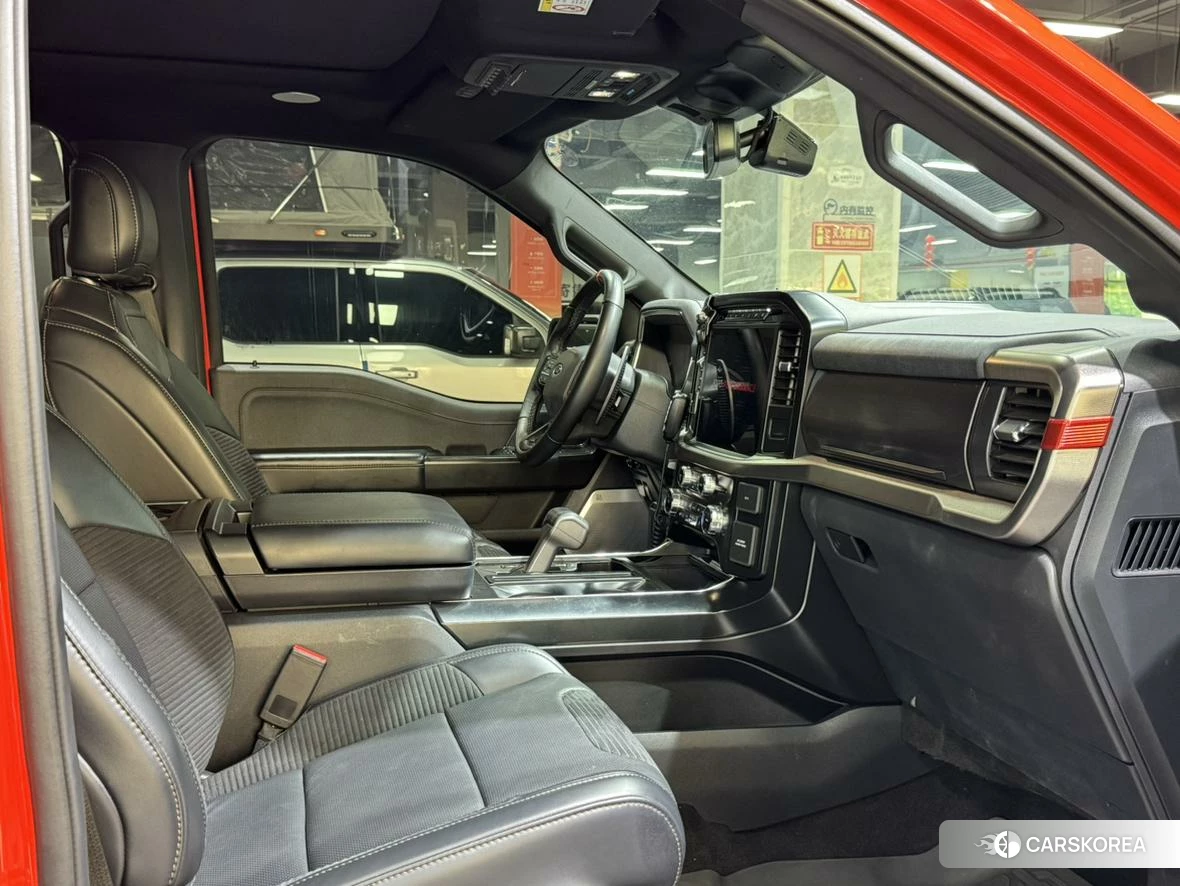 Ford F-150 2023 Оранжевый из Китая