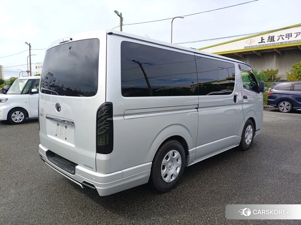 Toyota HiAce Van 2020 из Японии