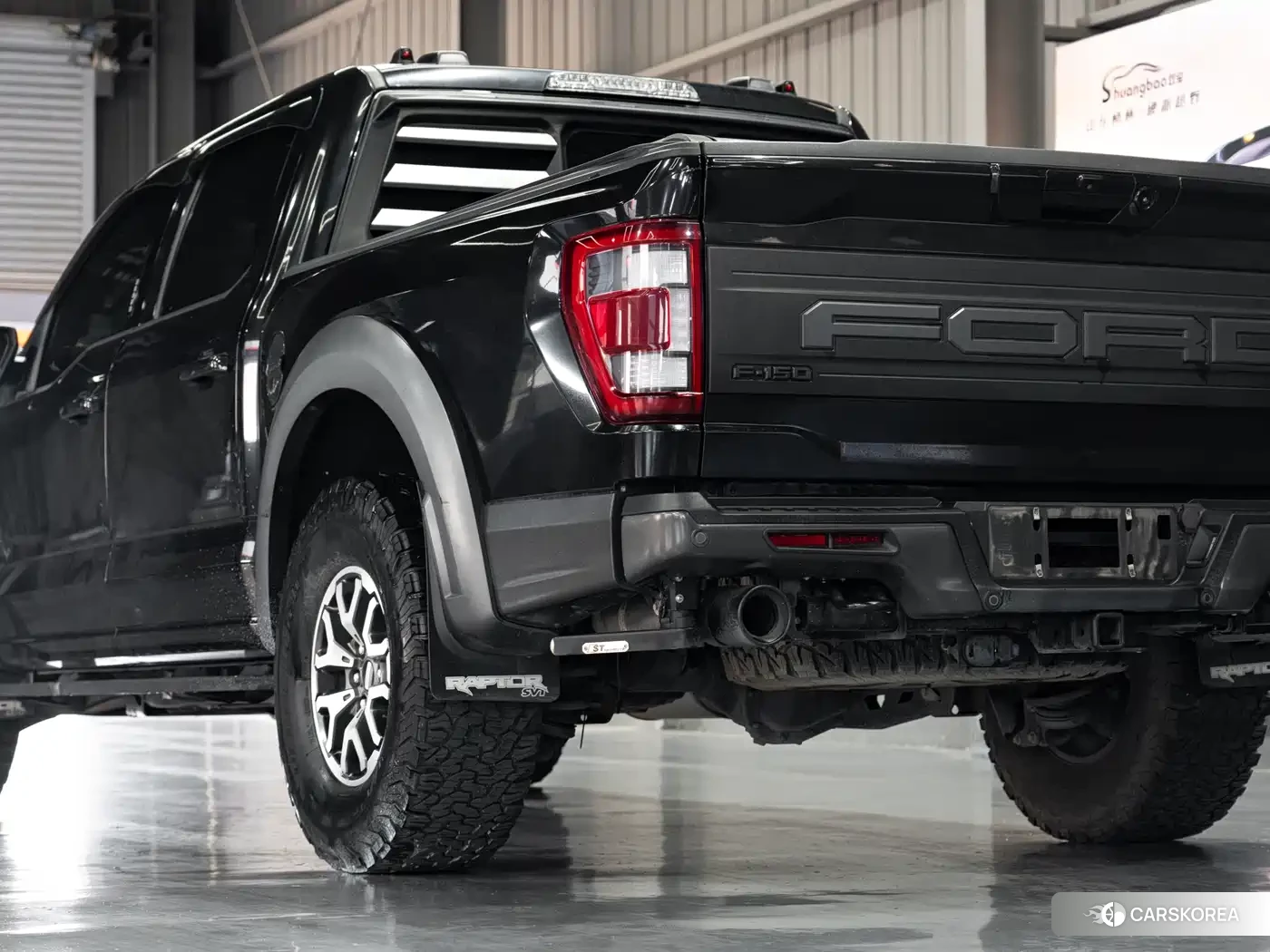 Ford F-150 2023 Черный из Китая
