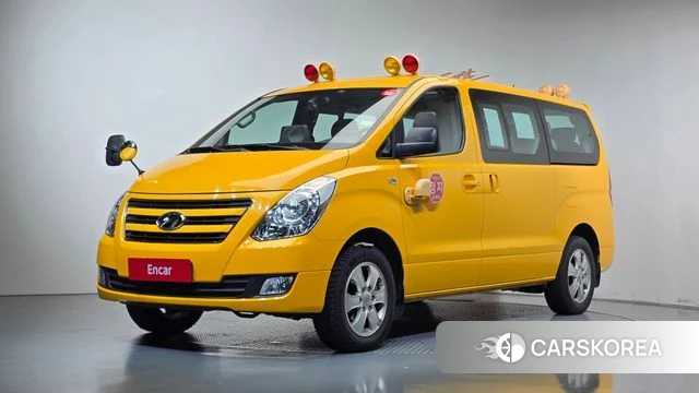 Hyundai Grand Starex 2018 Желтый из Кореи